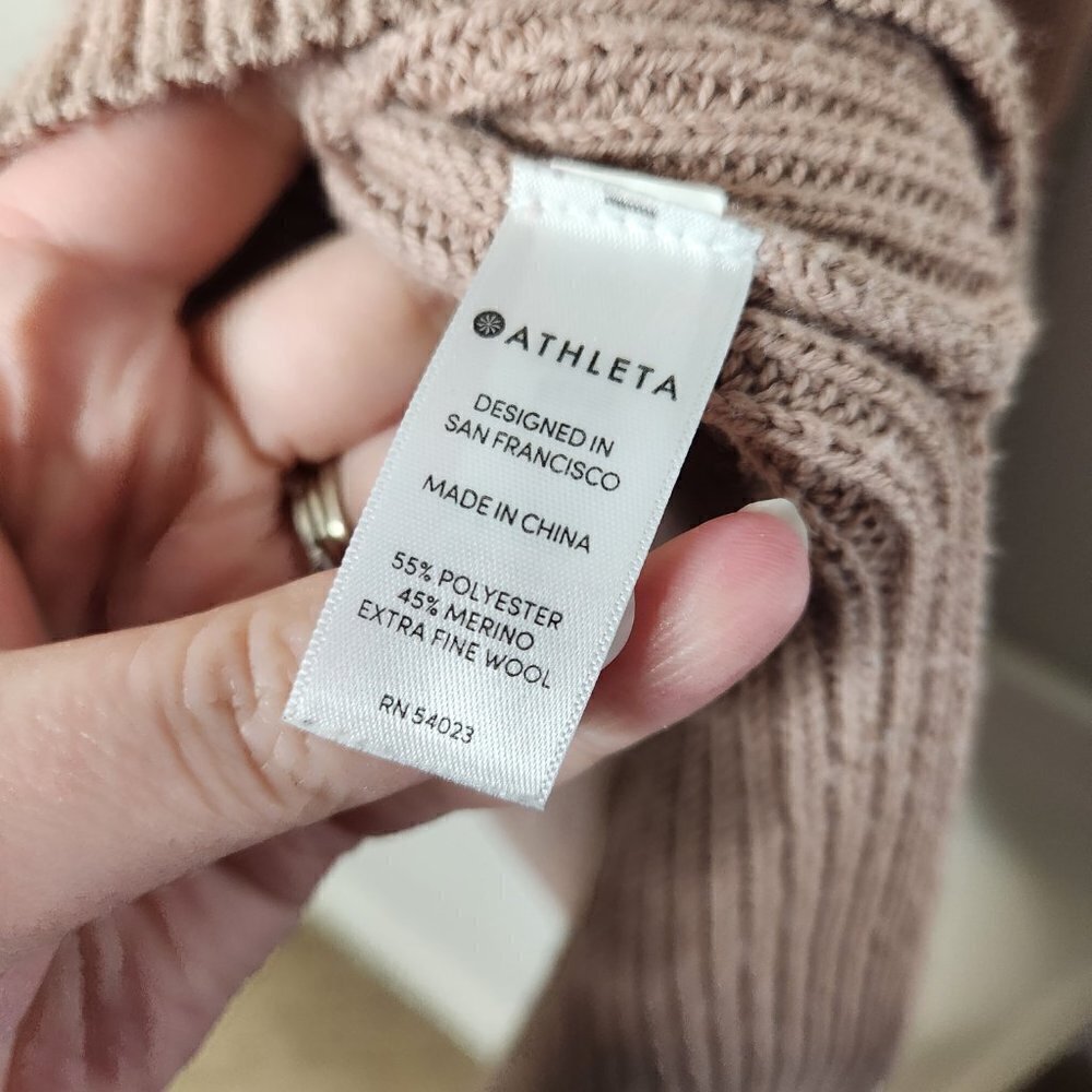 ATHLETA Switchback Pullover V-Neck Sweater Nouvea… - image 6